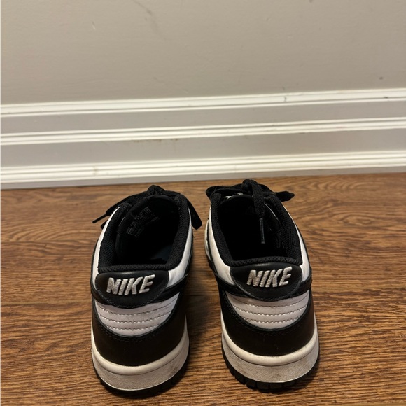 Panda Nike Dunks - Picture 4 of 5